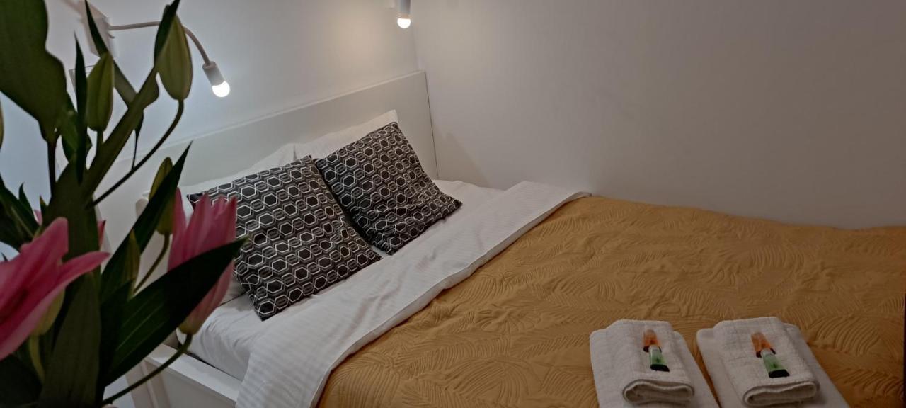 Be My Guest- Fontany Luxury Apartment Metro Wi-Fi Free Parking Zone Varšava Exteriér fotografie